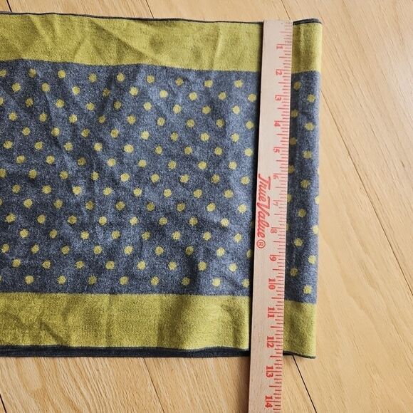 Chelsey by Joseph Women's Infinity Scarf 100 Percent Silk Grey & Kiwi Reversible - Picture 7 of 7